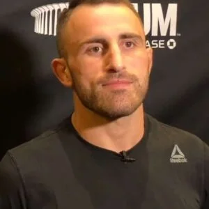 Alexander_Volkanovski