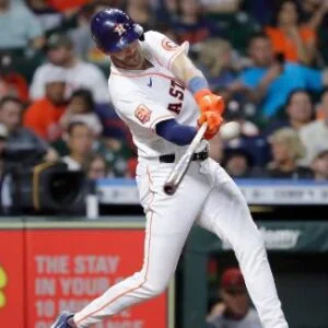 Altuve homers twice